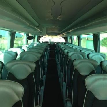 Autocares María José sillas al interior del bus